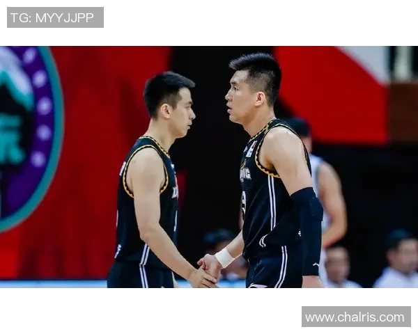 辽宁男篮夺得CBA总冠军！郭艾伦绝杀猛龙，球队全体队员欢欣鼓舞